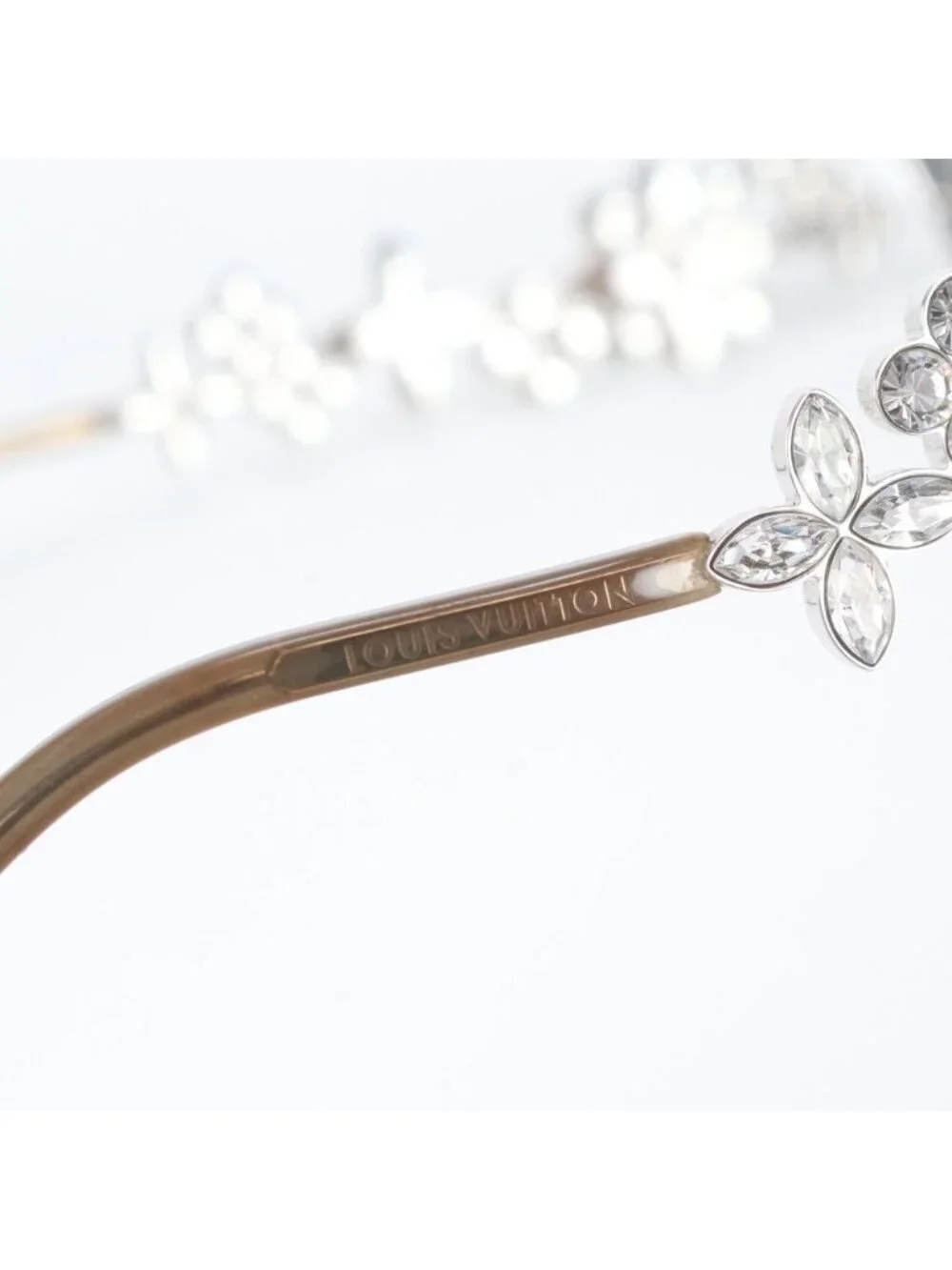 Louis Vuitton Swarovski Monogram Flower Cat's Eye Sunglasses Eyewear